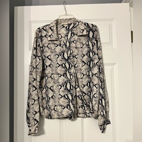 Women’s blouse La Ven size medium - Picture 2 of 8